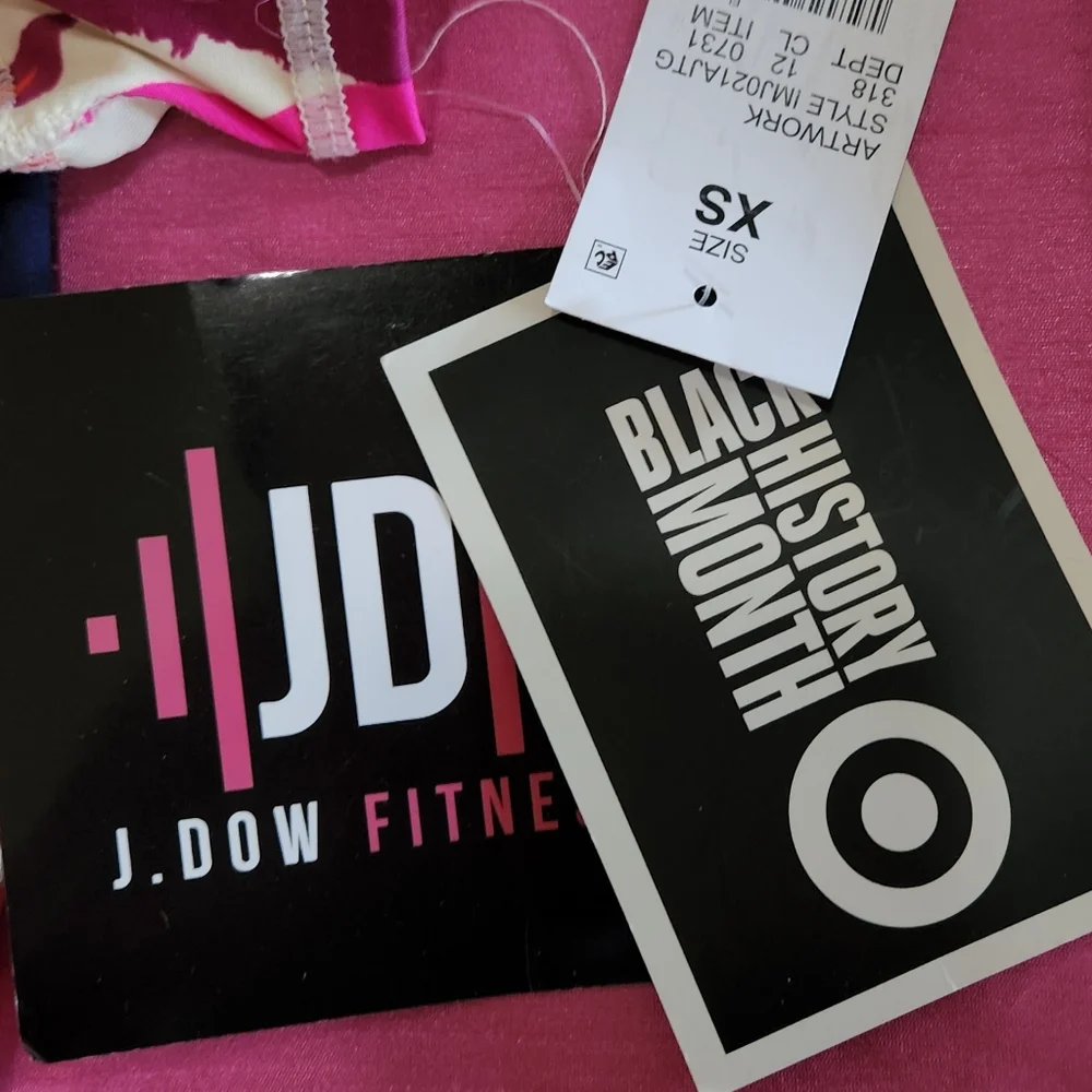 J Dow Fitness Black History Month Pink Geometric Active Crop Top Size XS NWT - Picture 5 of 5
